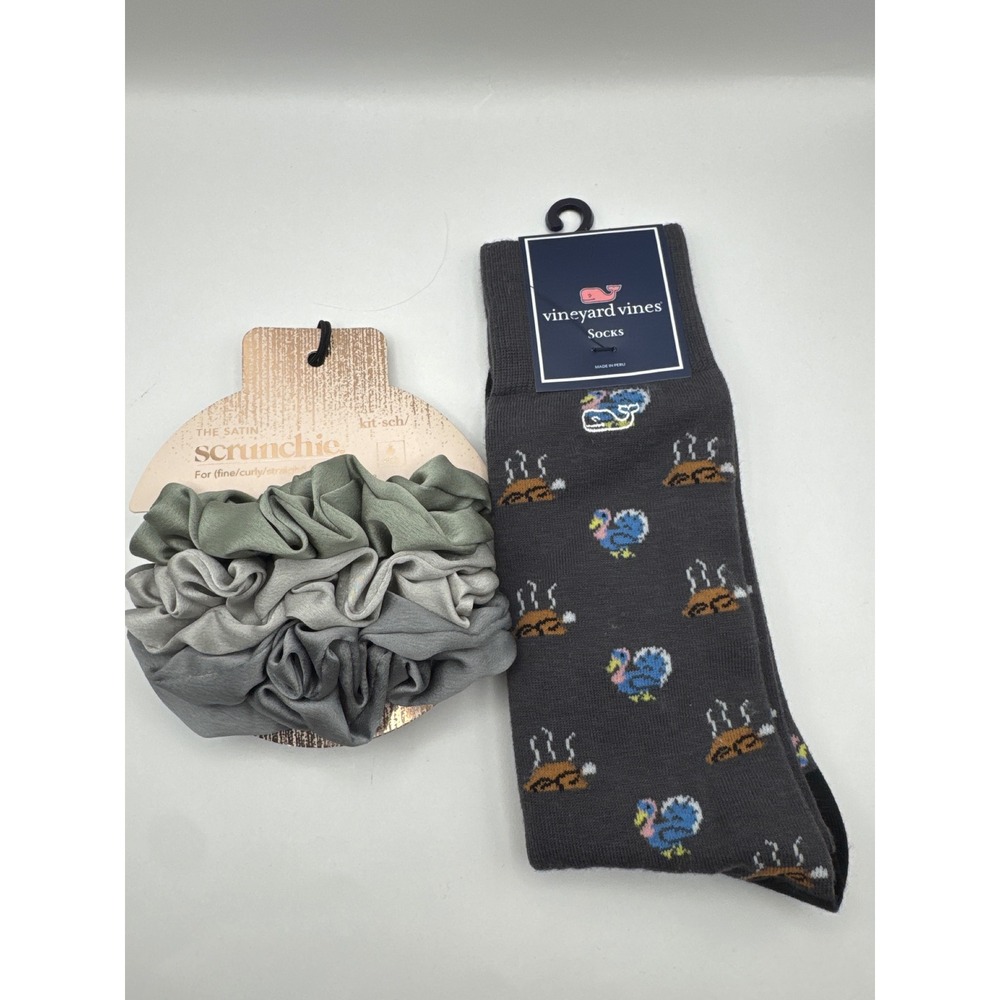 Vineyard Vines Turkey Dinner Socks & Satin Scrunchie Set Gray Multi Color NWT